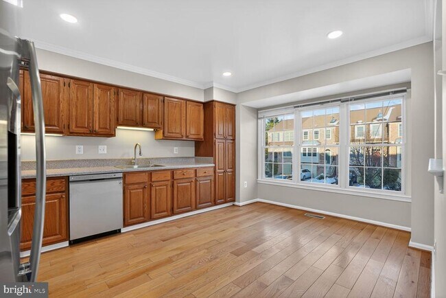 Foto del edificio - 8408 Millwood Dr