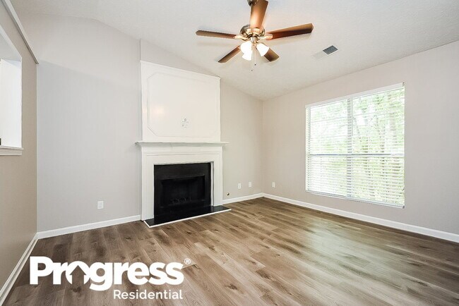 Building Photo - 3716 Crescent Hill Ln