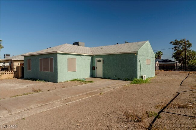 Foto del edificio - 100 N Ocotillo St