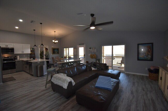 Building Photo - 4795 S Amstel Dr