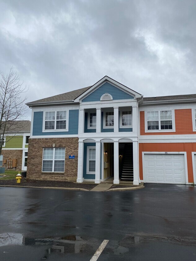 Entrance - 10337 Springpointe Cir