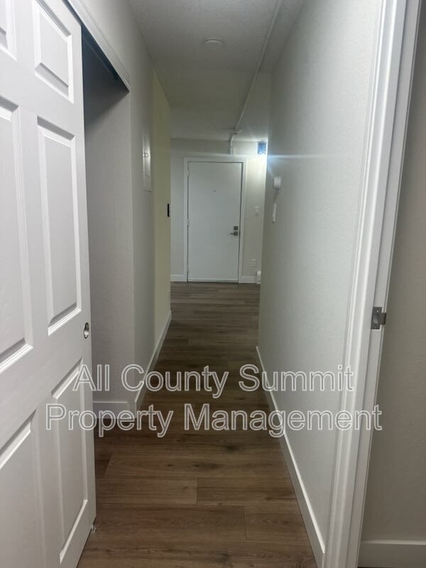 Photo - 1400 Golden Cir Apartment