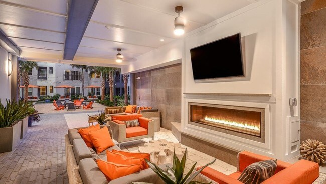 Foto del edificio - 509 East Whiting Street, Unit 2