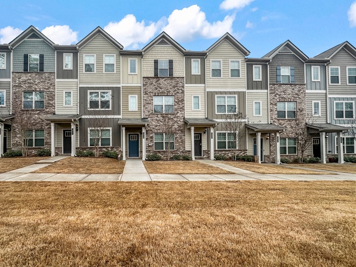 Photo - 1056 Bayrose Cir (East Point, GA)
