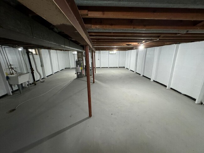 Building Photo - 3 Bedroom SFH in Bayview