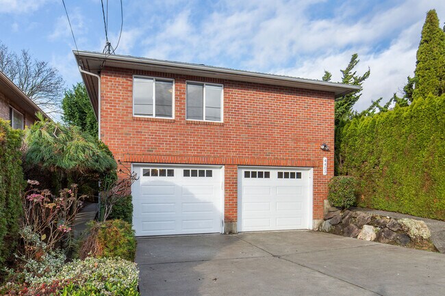 Foto del edificio - 4403 Powell Pl S