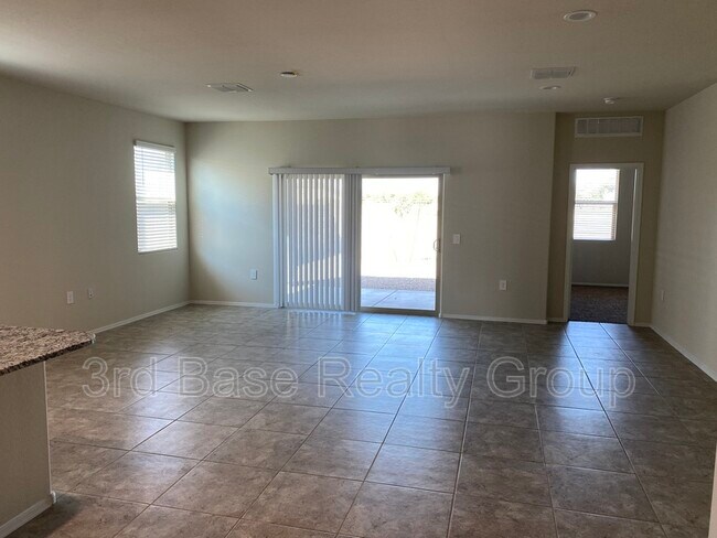 Foto del edificio - 3232 N Lainey Ln