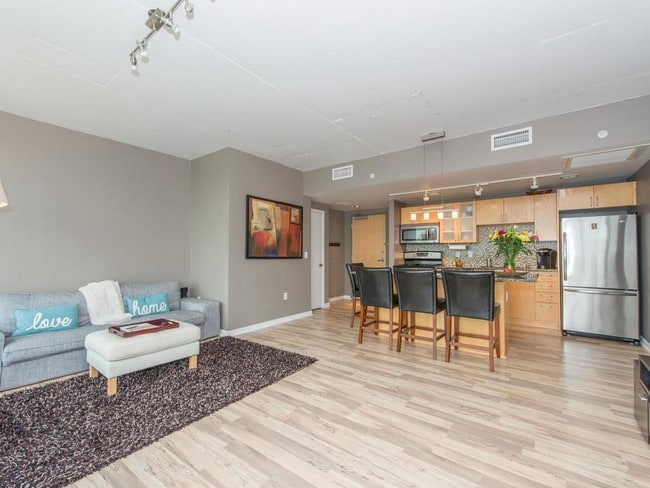 Building Photo - 8161 33rd Ave S