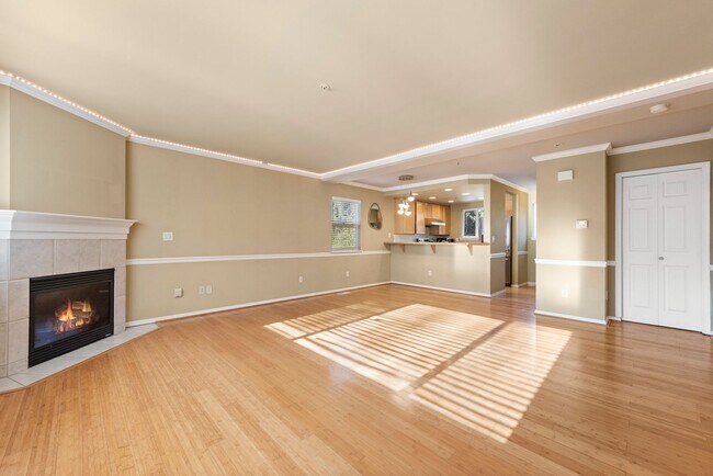 Foto del edificio - Well-appointed 3-Bedroom Townhome Near Downtown Kenmore & Bothell