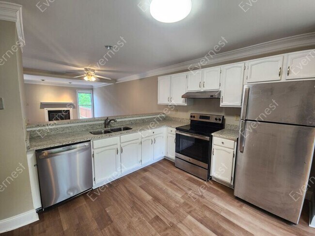 Building Photo - 2696 Arbor Glen Pl