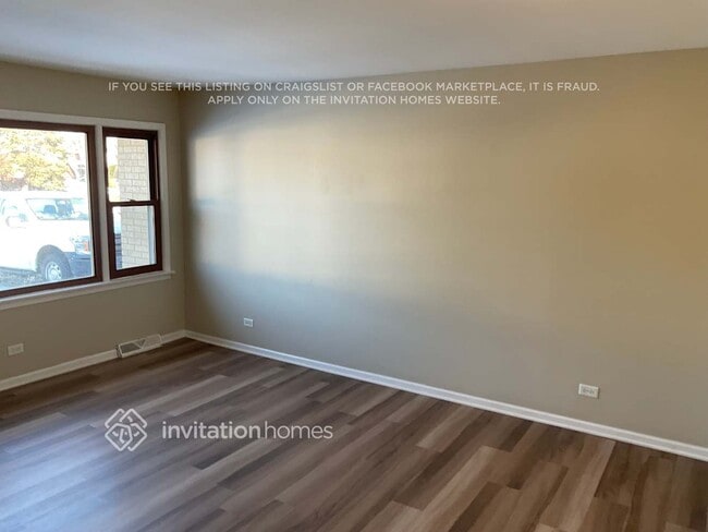 Foto del edificio - 439 W Lake Park Dr