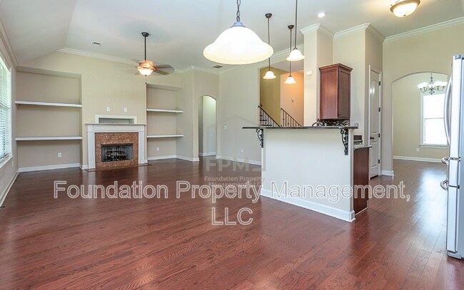 Foto del edificio - 5505 Riverstone Dr