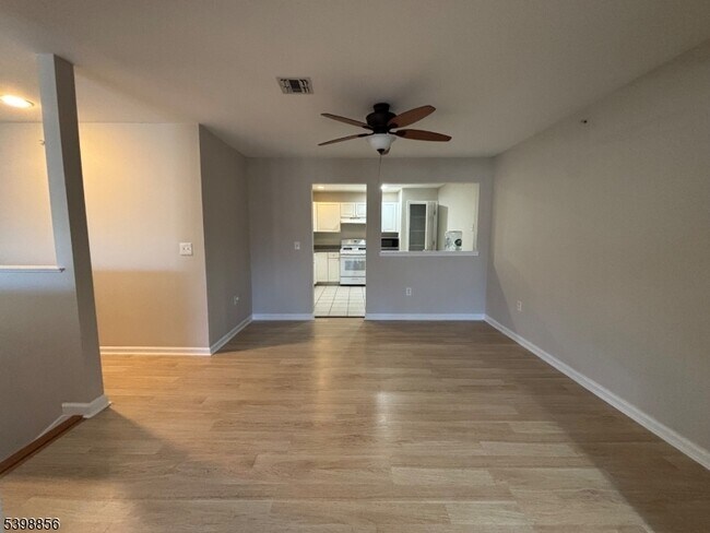 Foto del edificio - 189 Sunshine Dr