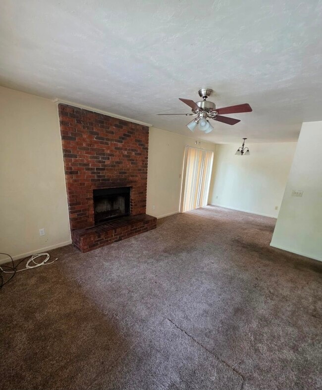 Building Photo - 4501 SW 71st Terrace
