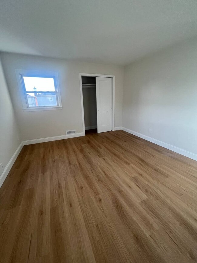 Foto del edificio - 274 Wilder Ave