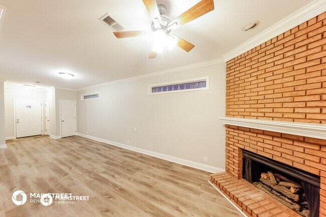 Foto del edificio - 1208 Riverford Dr, Birmingham, AL 35216