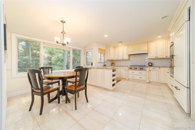 Foto del edificio - 65 Starling Ct