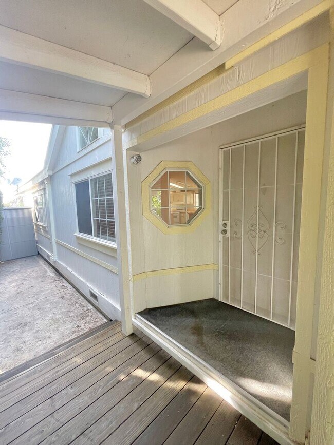 Foto del edificio - 3 br, 2 bath House - 2949 Water View Dr