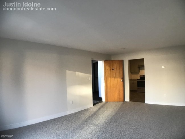 Building Photo - 1 br, 1 bath Apartment - 17 Winter St Apt 27