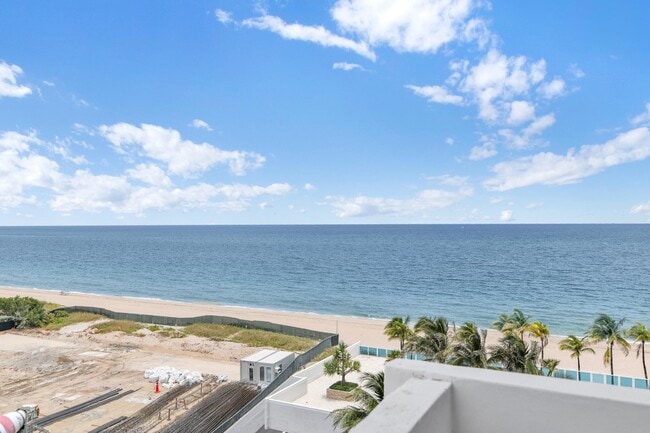 Building Photo - 1360 S Ocean Blvd
