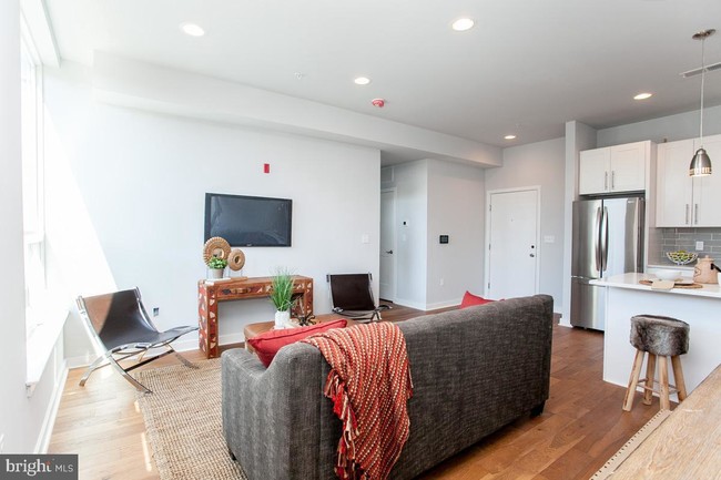 Foto del edificio - 5938 Henry Ave