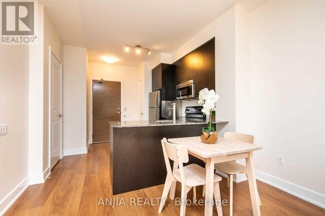 Building Photo - 23 Sheppard Ave E