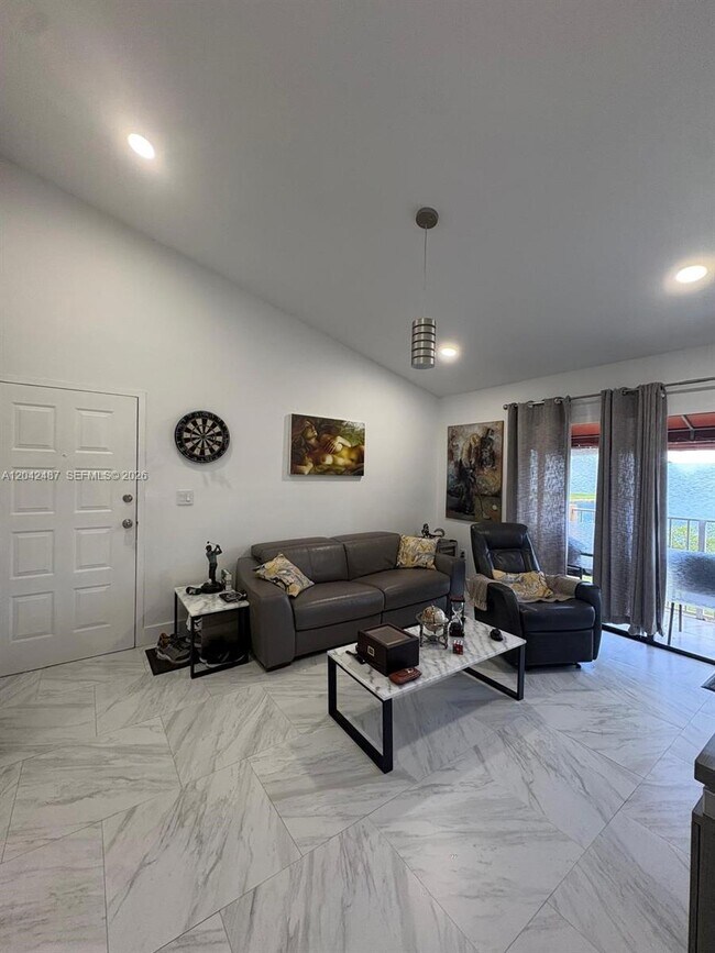 Building Photo - 15560 SW 80th St