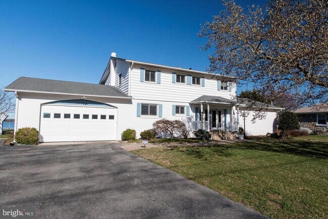 Foto del edificio - 40508 Waterview Dr