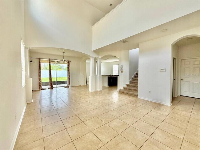 Building Photo - 7127 Nightshade Dr