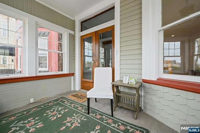 Photo - 158 Edgar St House