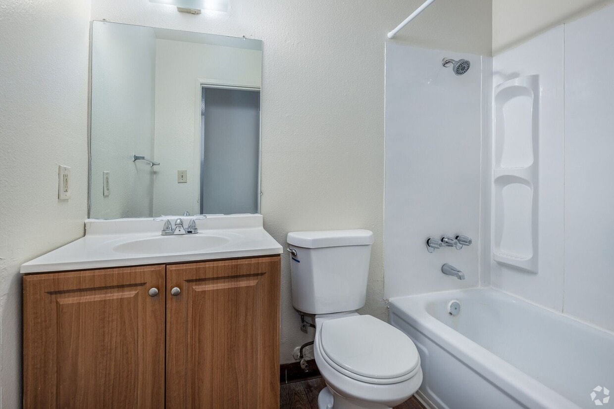 Building Photo - Rivergate Apartments