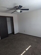 Building Photo - 5421 Eastview St