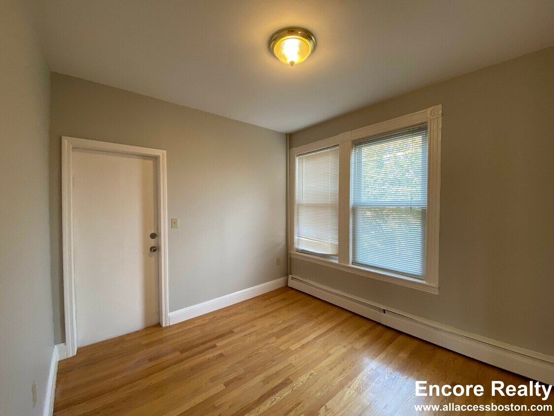 Foto principal - 350 Allston St