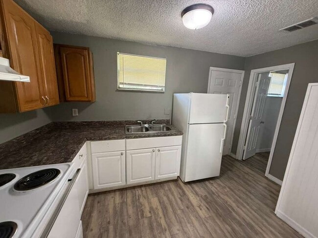 Foto del edificio - Cozy Plant City Bungalow