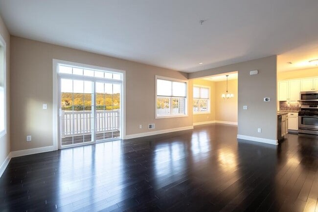 Building Photo - 4208 Admiral's Walk Dr