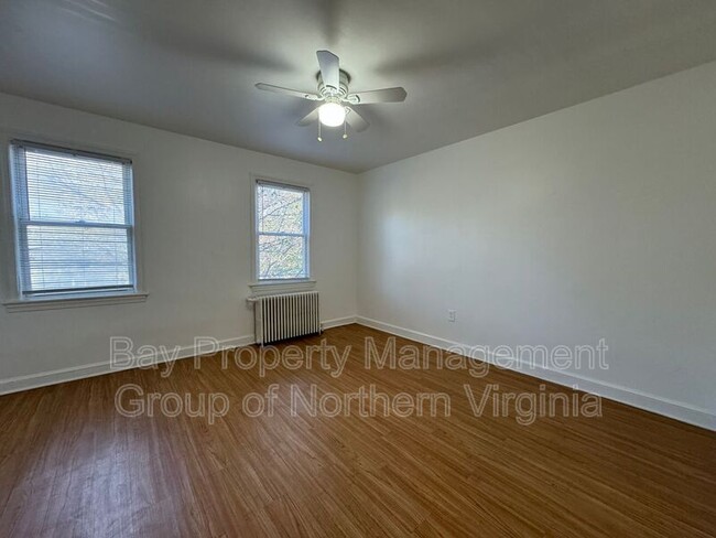 Foto del edificio - 110 O St SW