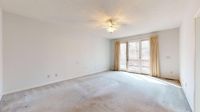 Building Photo - Beautiful & spacious University City - Charlotte House with Backyard