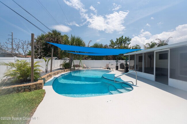Foto del edificio - 347 S Lakeside Dr