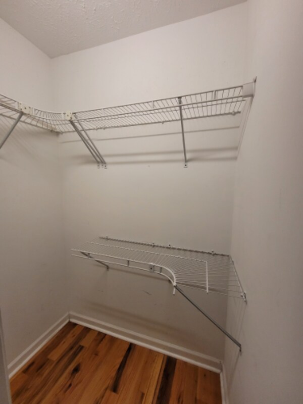 Foto del edificio - 4 Whitehall Dr