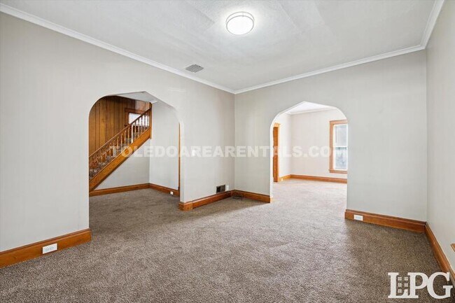 Building Photo - 455 Raymer Blvd