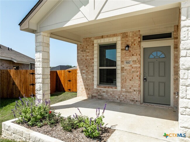 Building Photo - 5117 Rose Petal Ct