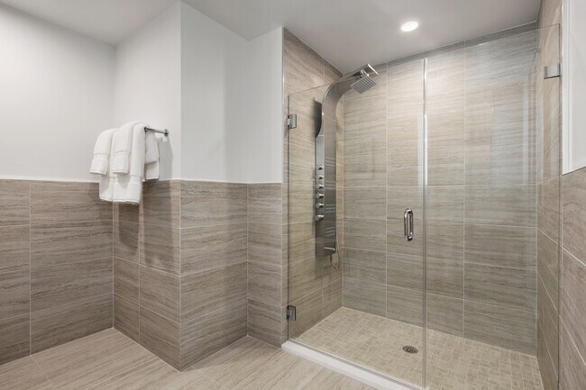 Foto del edificio - 7605 River Rd