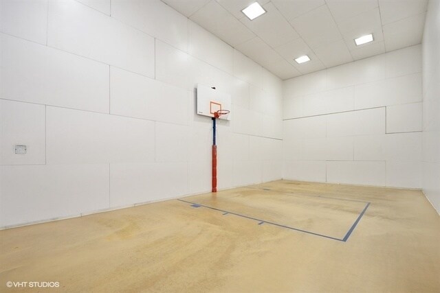 Foto del edificio - 211 E Ohio St