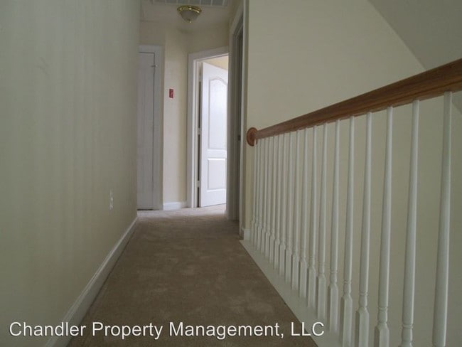 Building Photo - 3925 Quailshire Ln