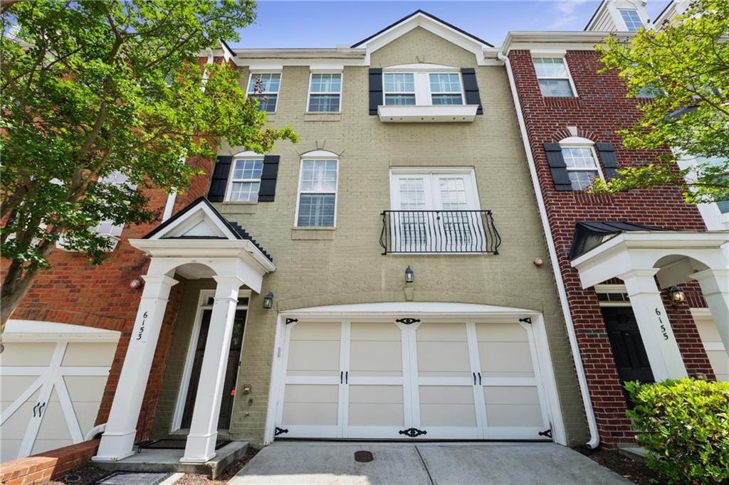 Foto principal - 6153 Indian Wood Cir
