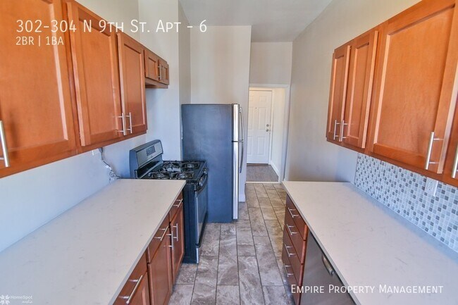 Building Photo - 302-304-304 N Ninth St