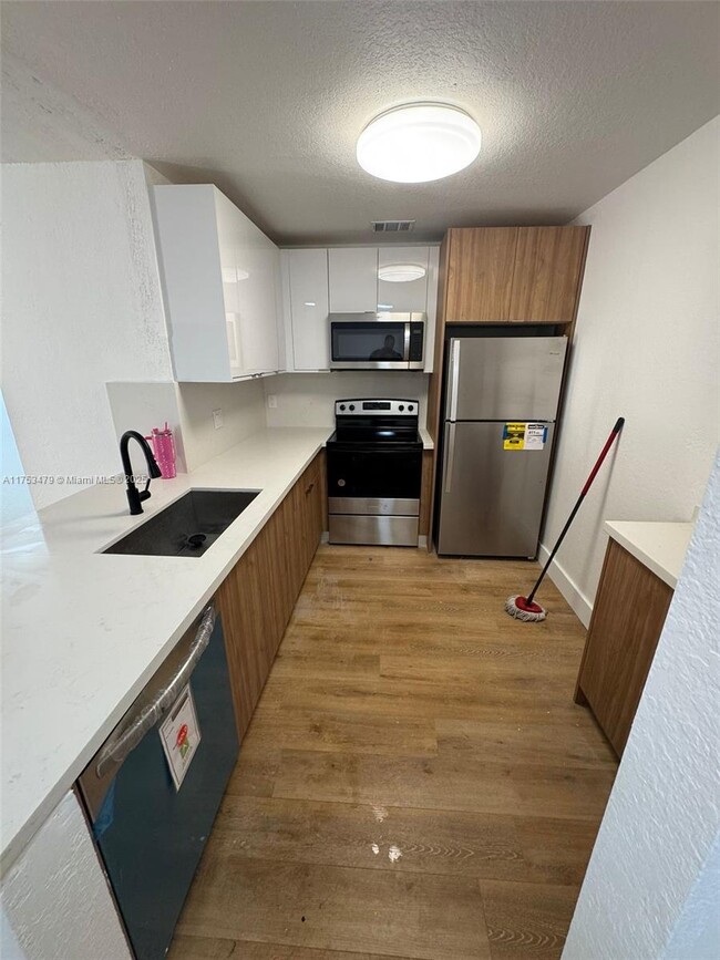 Foto del edificio - 8650 SW 149th Ave