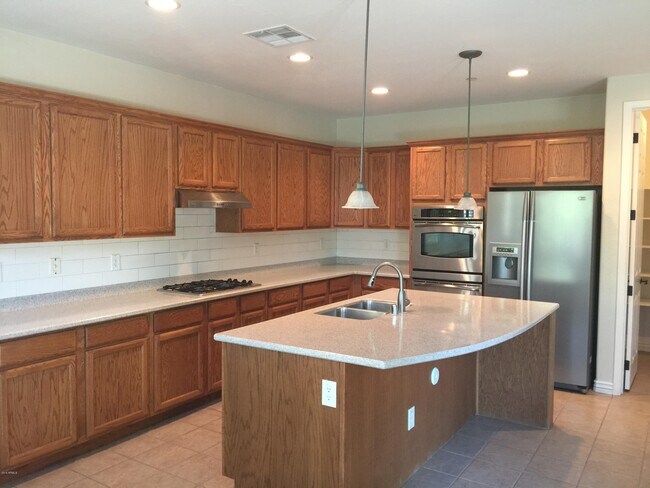 Building Photo - 13518 W Verde Ln