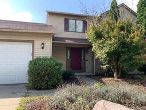 Building Photo - 624 Burr Oak Dr