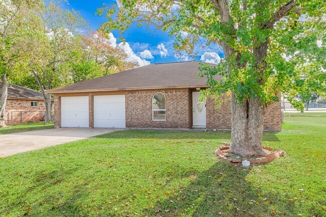 Foto del edificio - 1615 Junker St